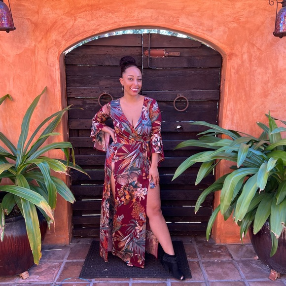 Meet your Posher, Alyssa - Picture 3 of 4